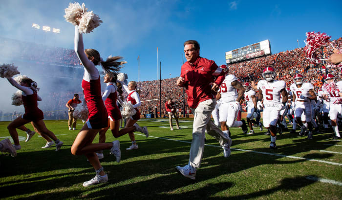 Nick-Saban-Alabama-Entrance